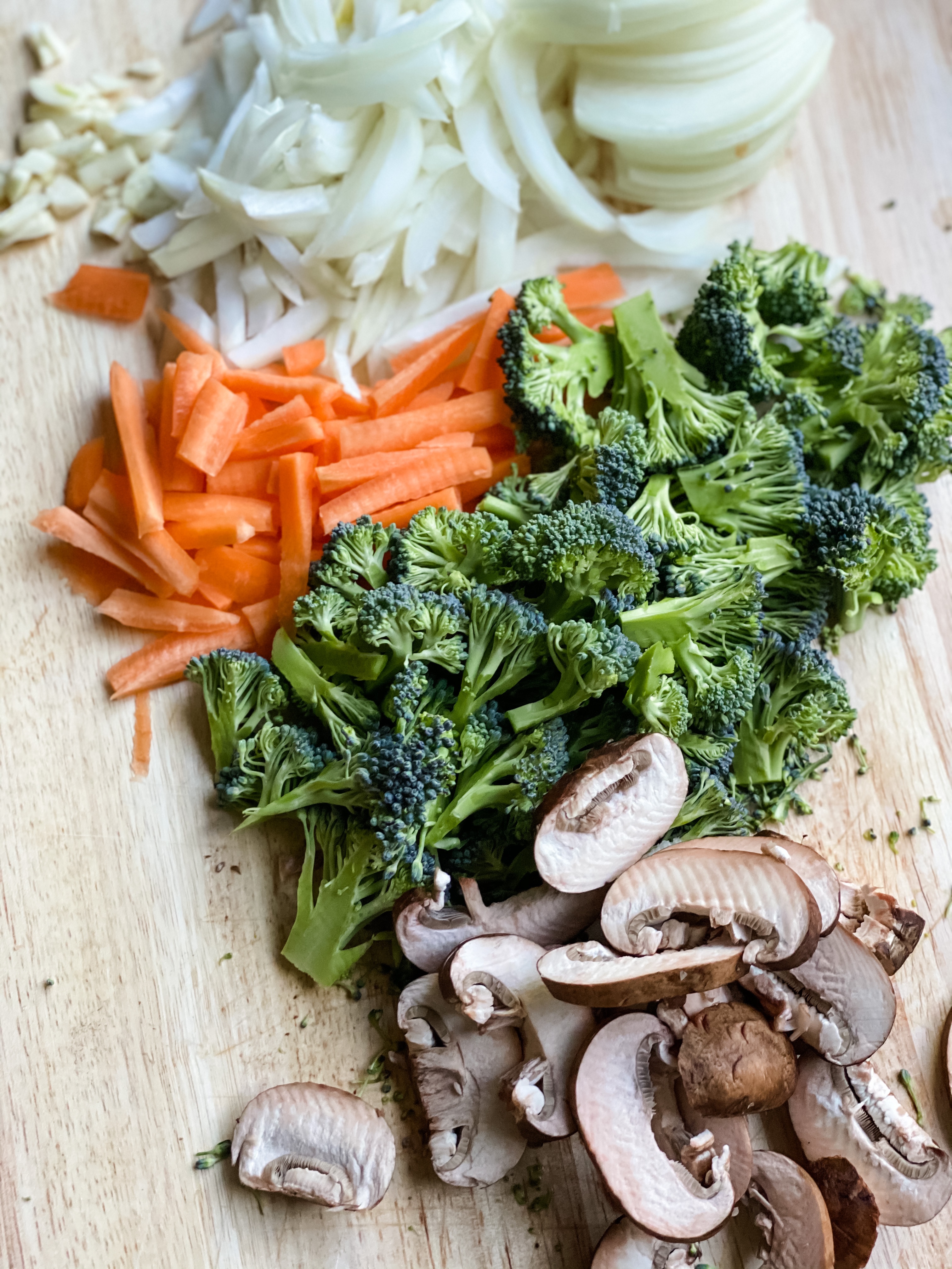 Chopped vegetables for Persian spaghetti