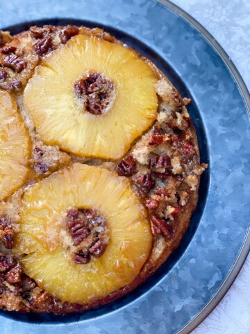 Vegan pineapple cake