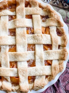 Vegan, plant-based Persimmon Pie